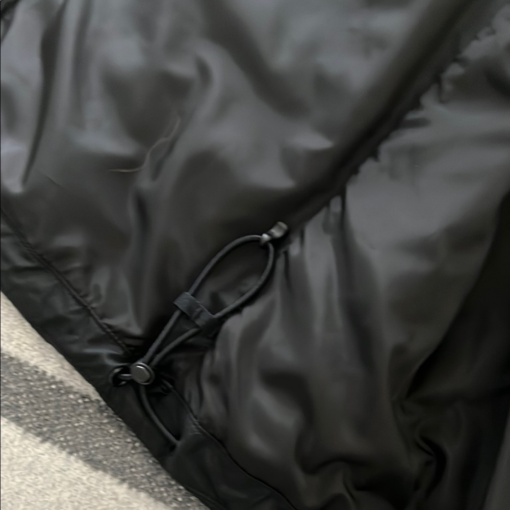 Men's Duluth Black Puffer Vest-NWT - Picture 7 of 9